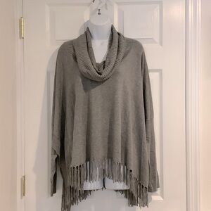 BLUE SAKS FIFTH AVENUE Oversized Gray Tassle Sweater Large